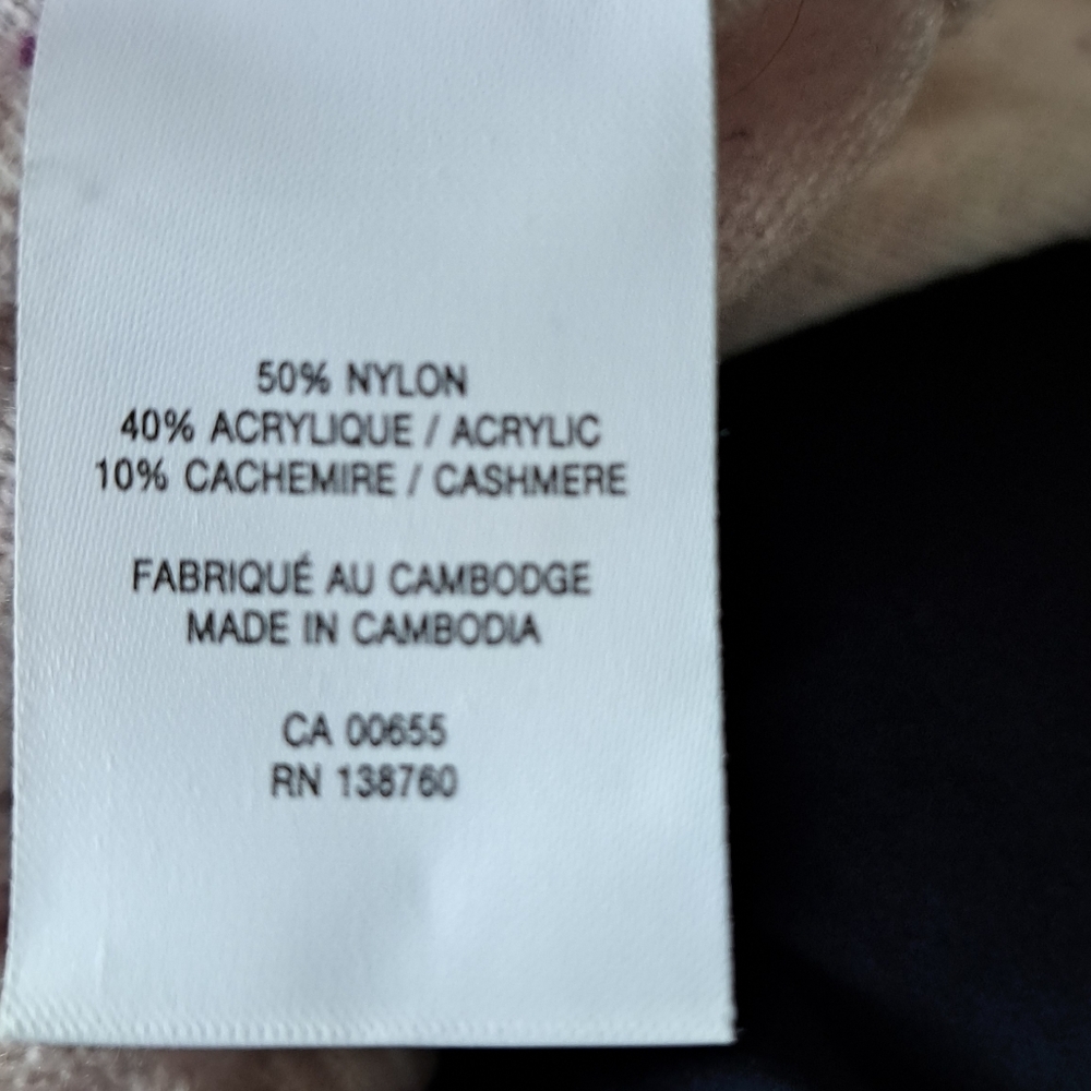 Soft cashmere blend sweater - Picture 6 of 6